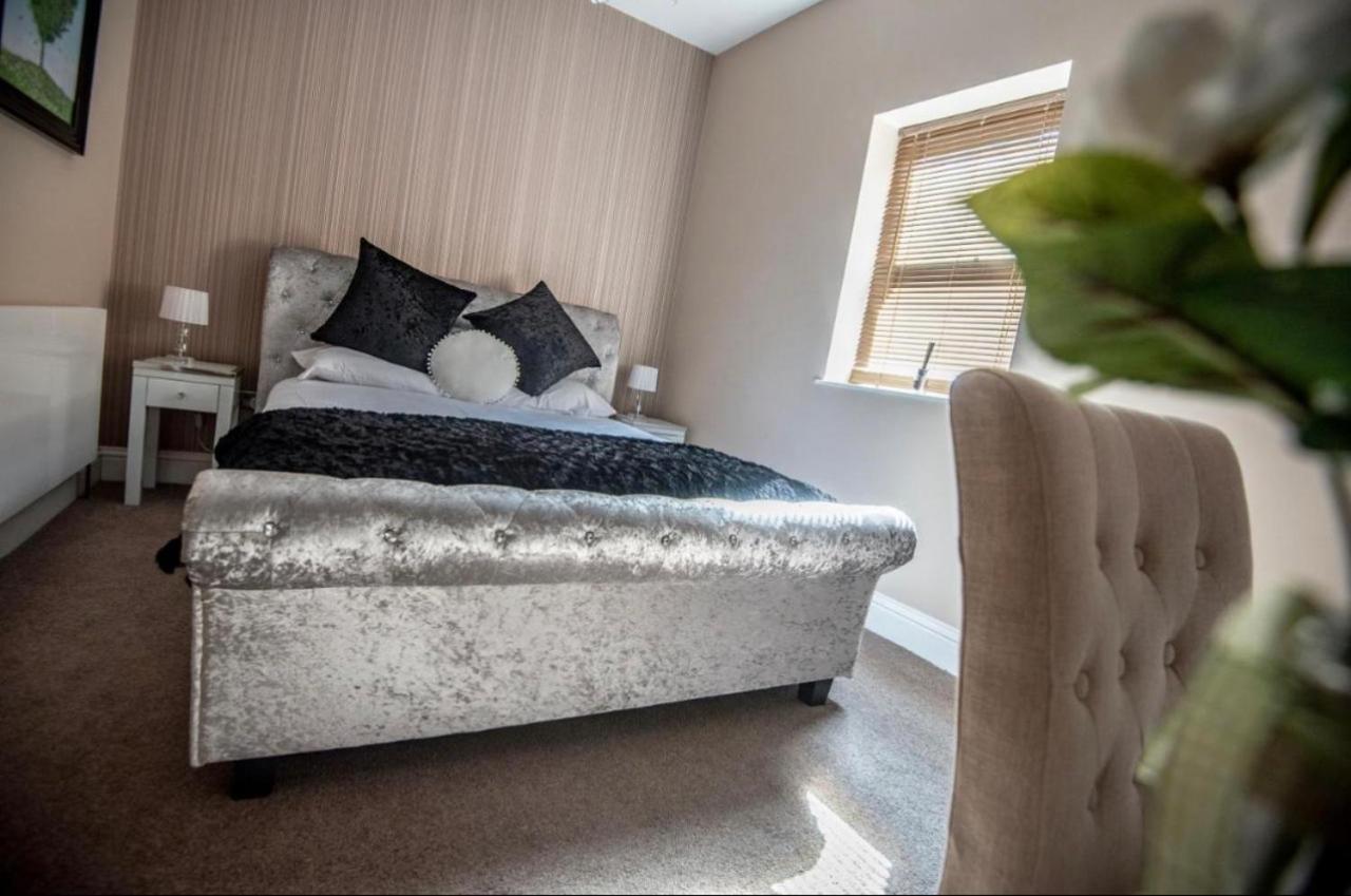 The George Wright Boutique Hotel, Bar & Restaurant Rotherham Kültér fotó
